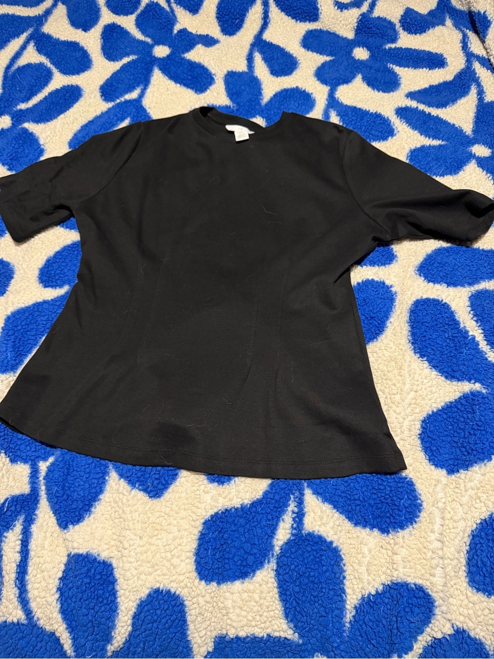 Women’s Black Short-Sleeve Crewneck Top